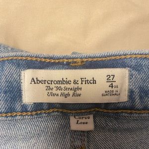 Abercrombie and Fitch The 90s High-rise Ultra Straight jeans